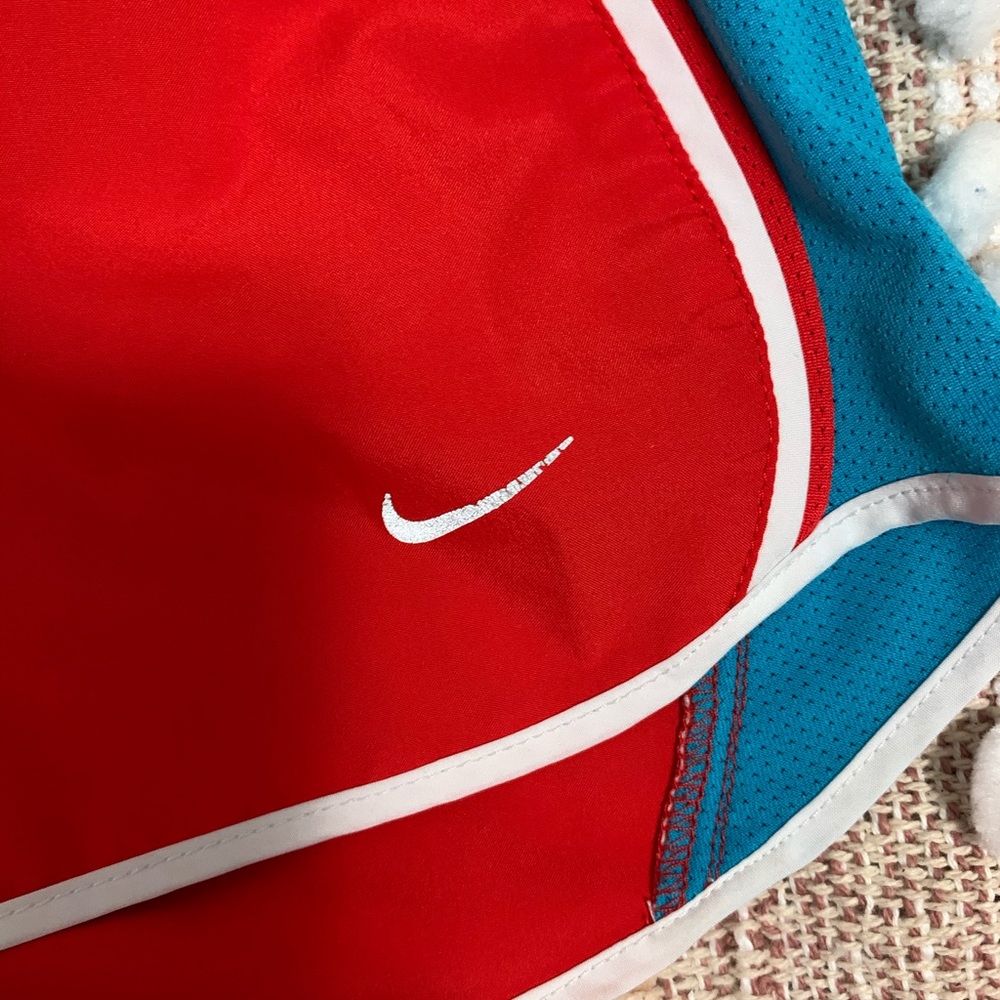 Nike Dri-Fit shorts size XS EUC - Picture 2 of 4